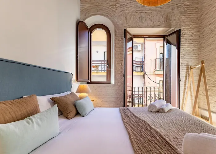 Triana Acacias Residences By Valcambre