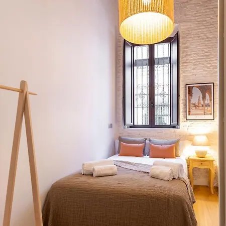 Apartamento Triana Acacias By Valcambre